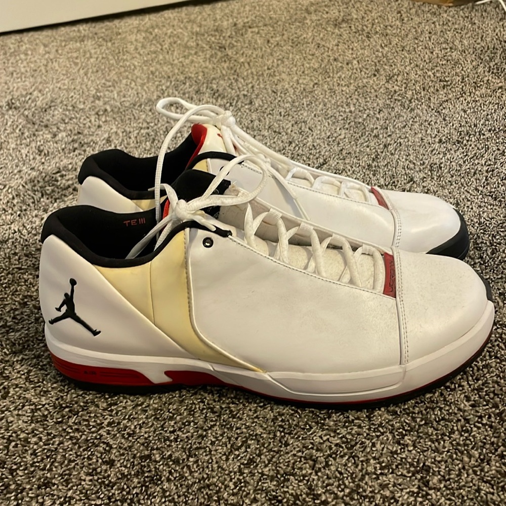 Jordan TE 2 low
